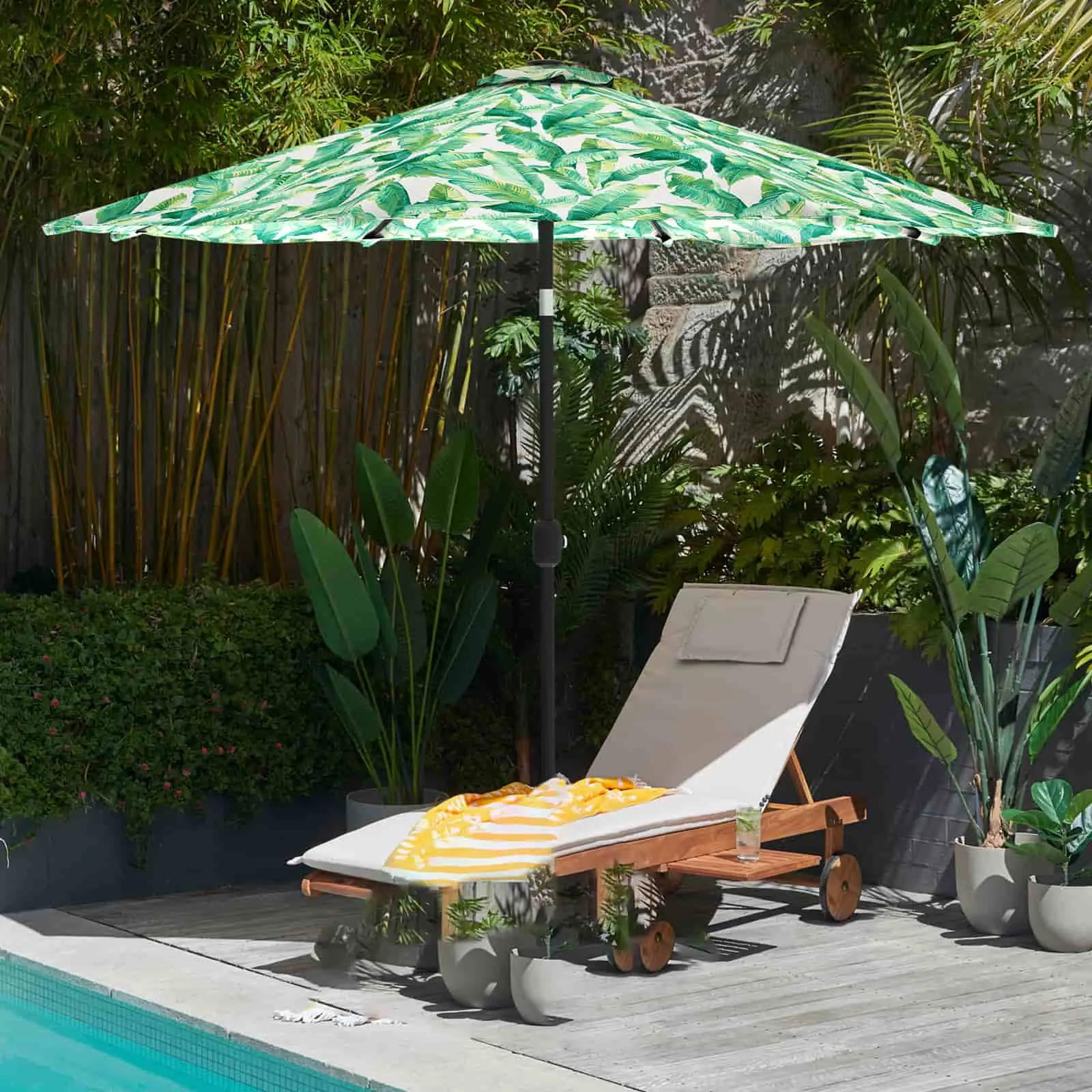 Patio outdoor umbrella Swaying Palms Capri LVTXIII Outdoor