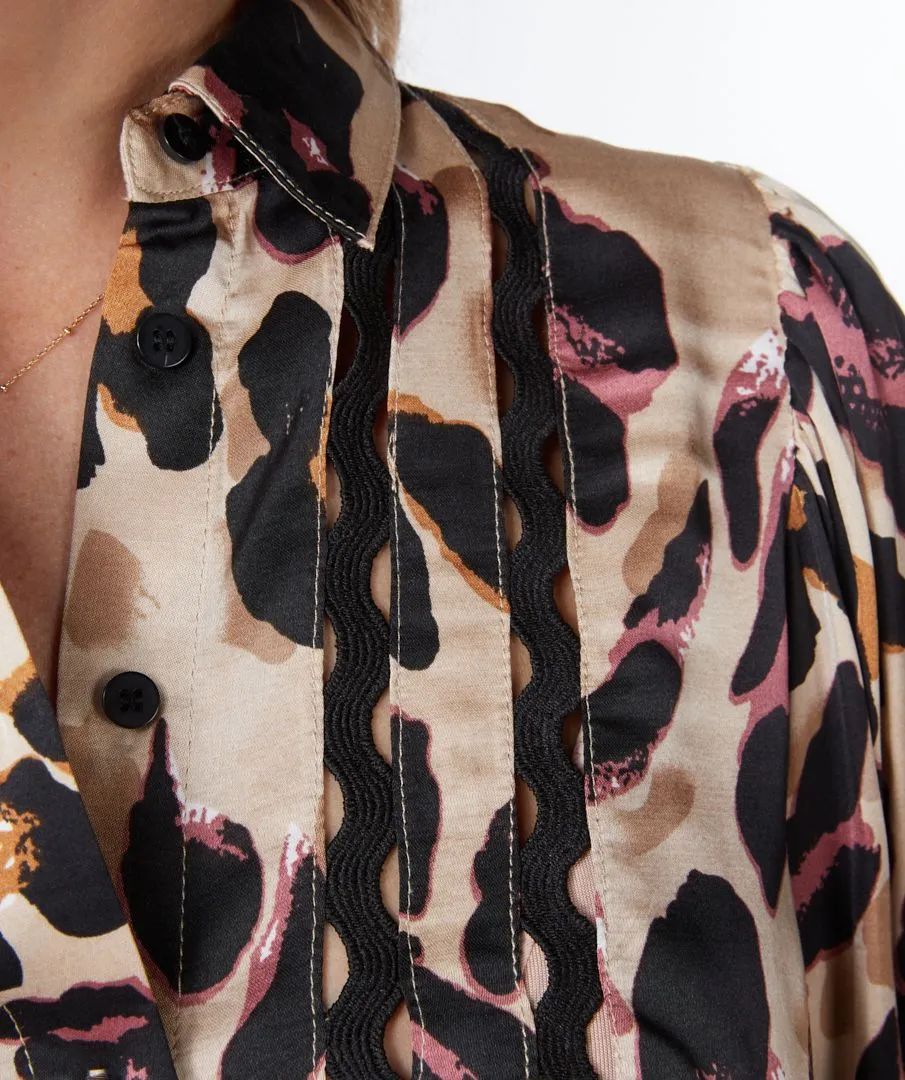 Puffy Sleeve Blouse